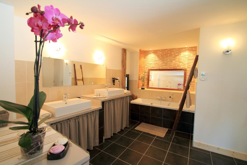 Hotel Spa Le Miel Des Muses Бриве-ла-Гаилларде Экстерьер фото