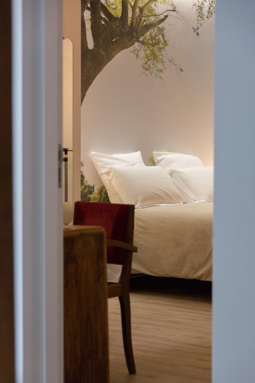 Hotel Spa Le Miel Des Muses Бриве-ла-Гаилларде Экстерьер фото